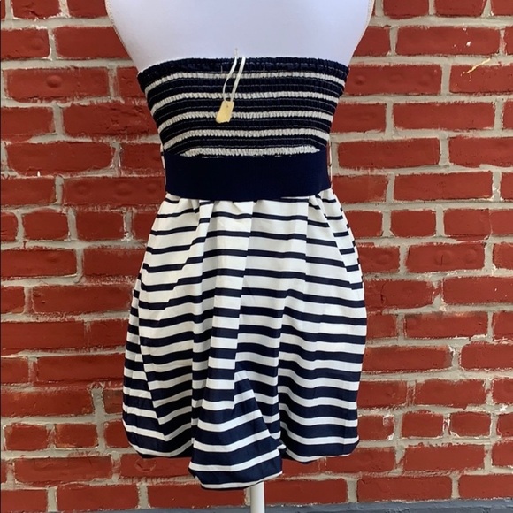 Strapless Striped Dress Off White and Navy Blue - Picture 3 of 15